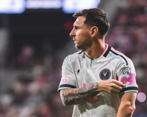 Nežil tam nežil, přesto pomohl. Messi věnoval přes dva miliony na obnovu oblastí zničených ohněm