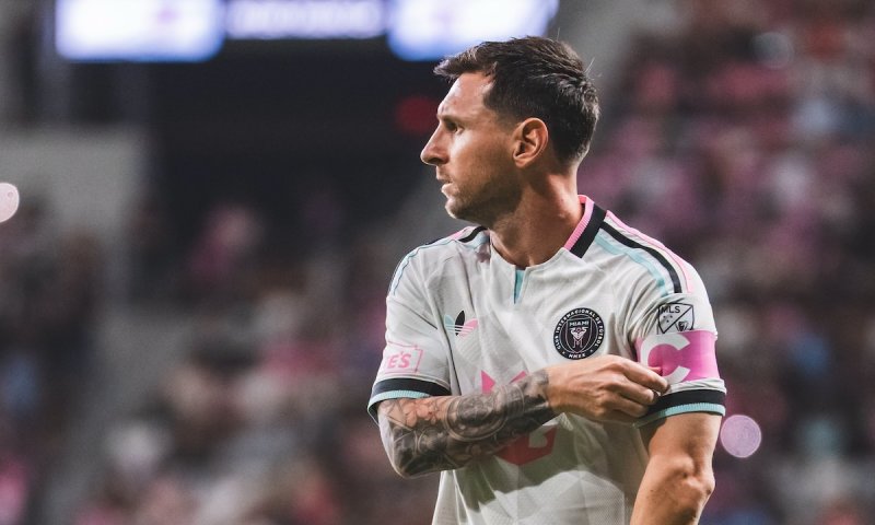Nežil tam nežil, přesto pomohl. Messi věnoval přes dva miliony na obnovu oblastí zničených ohněm