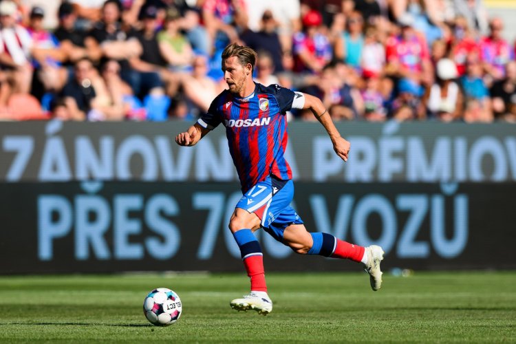Bláznivý duel, měl jasno po přestřelce Hrošovský. Výsledek je dobrý pro fanoušky, ale ne pro tým