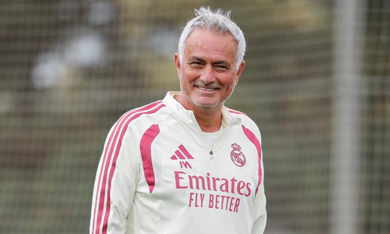 Mourinho má před Zlatým míčem jasno. Ukázal na hráče ze svého kádru, kterému by odpustil i sezonu bez trofeje