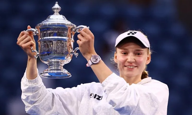Rybakina je třetí hráčkou od roku 2000, která v jedné sezoně ovládla Australian i US Open: New York si zamilovávám čím dál víc