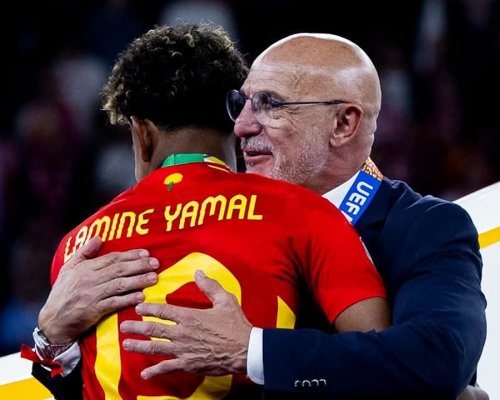 Tři trofeje a jen dvě soutěžní porážky. Španělsko si pojistilo De la Fuenteho až do roku 2032