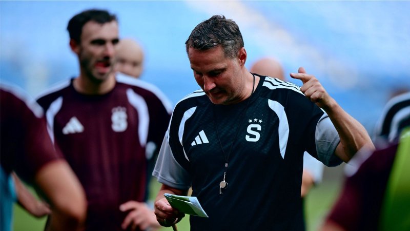 Sparta odevzdala soupisku pro Evropskou ligu 2026/27. Dva hráči zůstali stranou a oba ze stejného důvodu