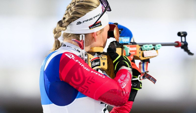 Charvátová na letním MČR v biatlonu vyrovnala rekord Vítkové. Dva tituly má Mikyska