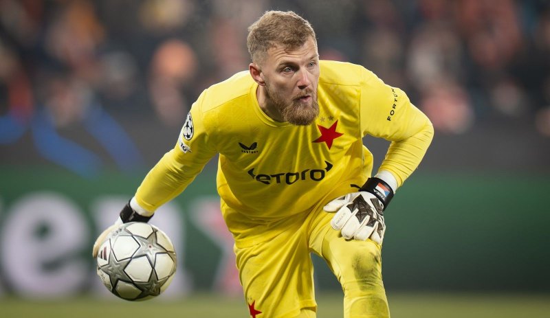 Staněk je na odchodu ze Slavie. Reprezentační brankář zamíří na hostování do Saúdské Arábie