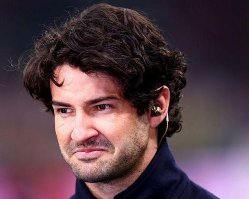 Pato míří do vedení Northamptonu. Brazilská legenda je součástí skupiny, která chce převzít klub