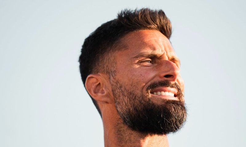 Čerstvý čtyřicátník Giroud už vidí konec kariéry: Jsem smířený se vším, čeho jsem dosáhl