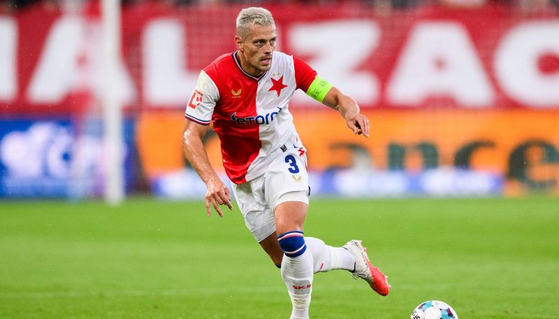 Slavia odletěla do Baku ukončit smutnou šňůru v Lize mistrů. V cestě stojí šampion Sabah