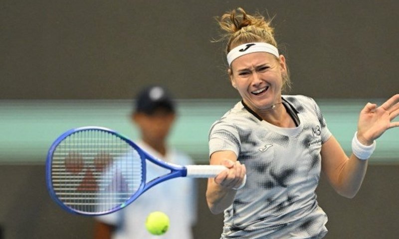 Bouzková prolétla prvním kolem jako uragán. Dánka vydržela jen deset gamů a vzdala