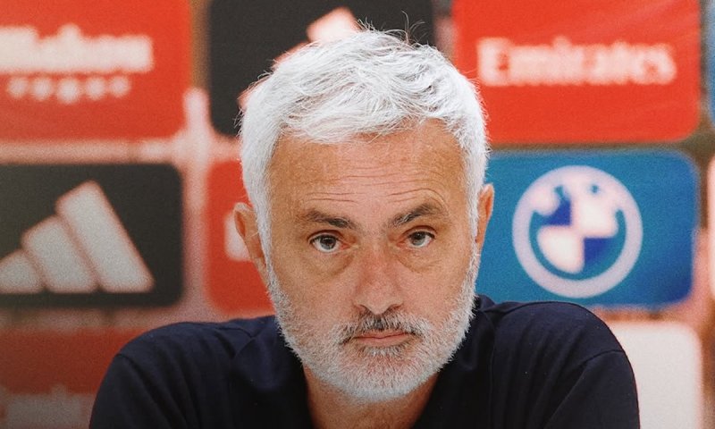V Realu dostává lekci z pokory. Mourinho vysvětlil, proč nechává Alexander-Arnolda mezi náhradníky