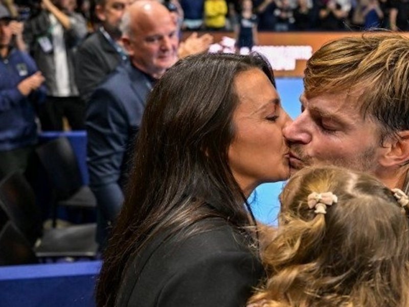 Ještě neodcházej! Goffin v posledním turnaji kariéry otočil ztracený zápas a dojal domácí publikum