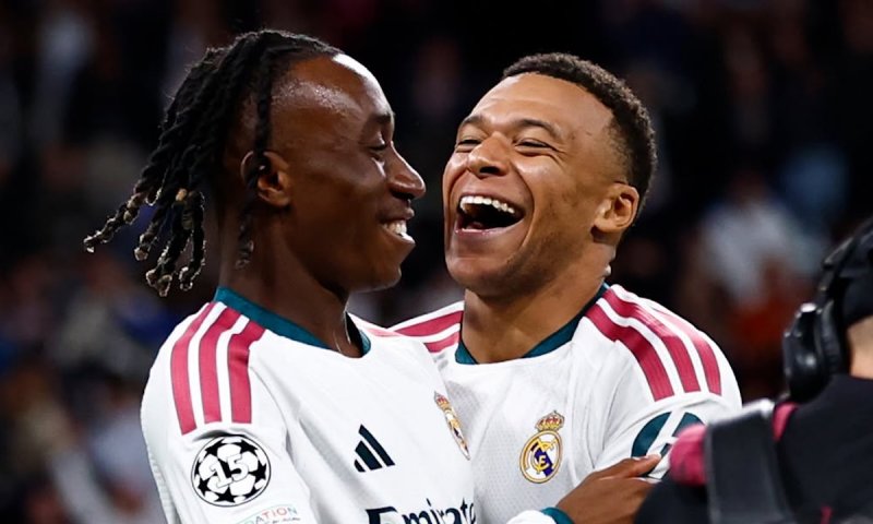 Mbappé si brousí zuby na fotbalový trůn. Zlatý míč by věnoval Africe, favoritem je však Kane