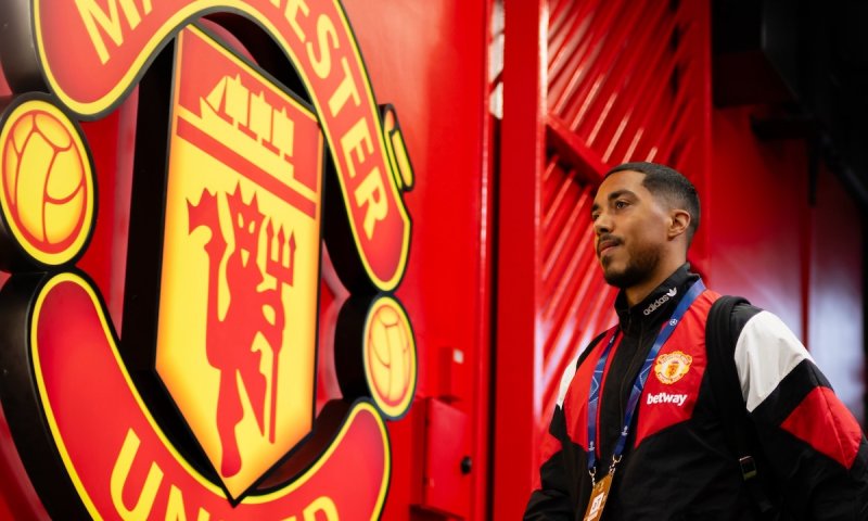 800 milionů liber dovnitř, 800 milionů ven. Kauza City připomněla finanční dědictví, které dusí Manchester United