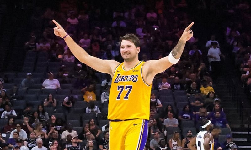 Dončić proti všem! Kdo mu sebere střeleckou korunu NBA? Deset hvězd, které mohou v nové sezoně explodovat