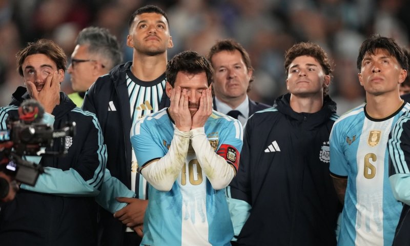 Messi se rozloučil a rozplakal celou zemi. Jeho poslední večer ukázal, proč je pro Argentinu víc než fotbalista