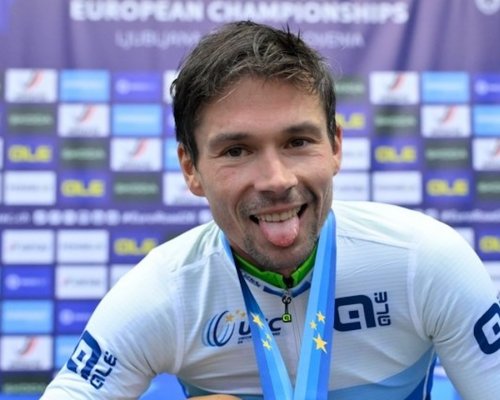 Měl to být Pogačarův šampionát. Nakonec ukradl slávu Roglič a ve Slovinsku rozpoutal euforii